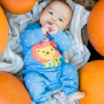 How to take Fall Pumpkin Patch Photos of your Kids