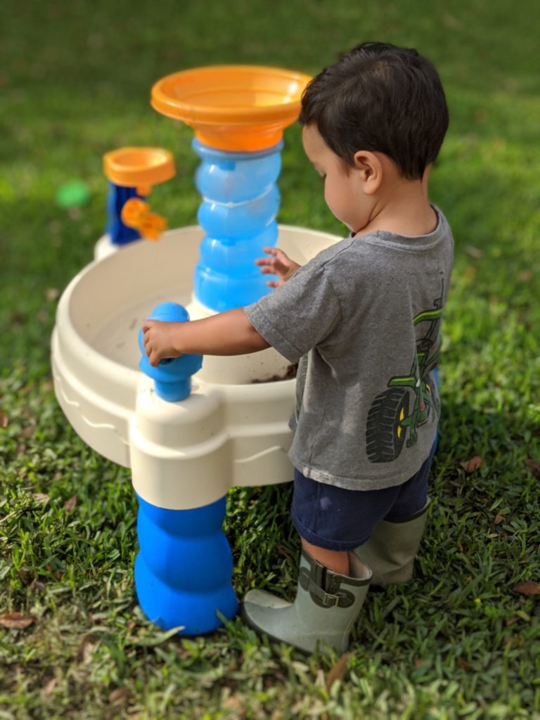 Best Outdoor Toys for toddlers during Confinement