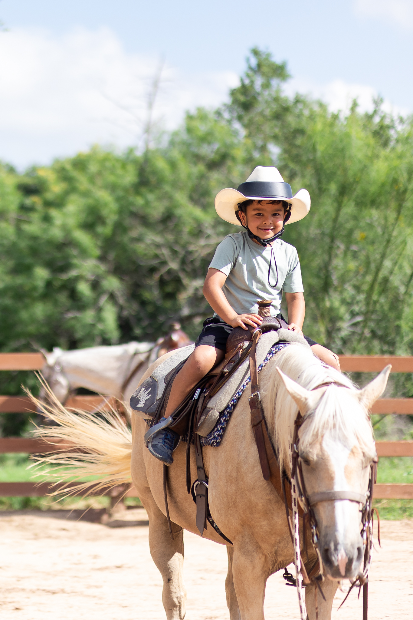 Read more about the article Why we love Hyatt Regency Lost Pines for our Family Vacations